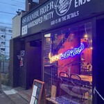 OVERWHELM HAMBURGER & BAR STAND - 