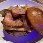 OVERWHELM HAMBURGER & BAR STAND - 