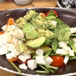 味彩しん家 - ナガイモとアボガドのサラダ