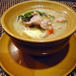 プロォーイ タイ料理 - ゲンキョウワンです。鶏肉と茄子のタイ風カリーです。少し甘い、でも辛いがチャッチです。