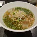 うしWAKA - 同時にもう一つの〆として、冷麺880円を注文したのですが