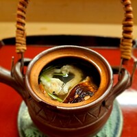 赤坂 菊乃井 - ⚫【椀物】
                      「土瓶蒸し　鱧　松茸　三つ葉」