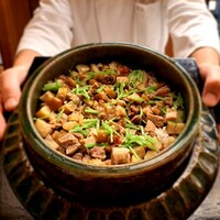 赤坂 菊乃井 - ⚫【御飯】
                    「地鶏と栗御飯　三つ葉　柚子」