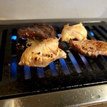 焼肉ホルモン新なるぼんず - 