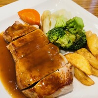 ビフトロ バイ ラ コクシネル - 三元豚のロースト、柚子胡椒ソース