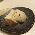 築地 すし Omakase - フルーツの白和え