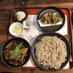 蔵＋蕎麦 な嘉屋 - 季節限定の「いろいろきのこ蕎麦」つけ