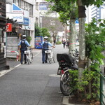 長崎ちゃんぽん・皿うどん 球磨 - 店前の道路は終日　駐禁です