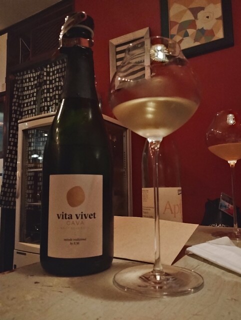 ゆめきち ユメキチワイン （yumekichi wine） - 天神南/ダイニングバー | 食べログ