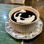 キッチン あずま - 珈琲ゼリー♡に
      ミルクをかけて♡