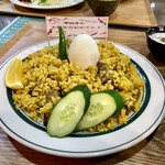 キッチン あずま - 日本では、入手困難な高級米♡
      チニグラ米を使用した、牛出汁の炊き込みご飯♡