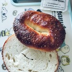 MARUICHI BAGEL - riceは横に切ってみた