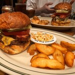 マンチズ バーガー シャック - 