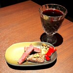 焼肉きたじま - シャトーブリアン(A5ランク)をグラス赤ワイン(カベルネ・ソーヴィニヨン品種)と一緒に頂きました(o^^o)