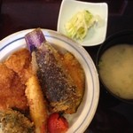 新潟カツ丼 タレカツ - 野菜ヒレかつ丼