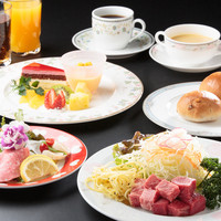レディースランチ　女性の集まりにおすすめ　たっぷりデザート付