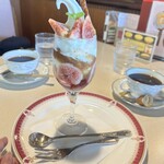 カフェコンディトライ＆レスト シカ - 