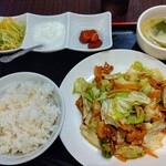 中華料理 福城 - 日替わりランチA（焼き肉キャベツ炒め）850円