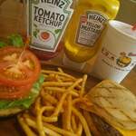 クア・アイナ ルミネエスト新宿店 - 