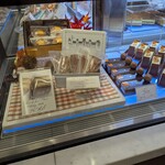 フレデリック カッセル - ショーケース