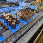 フレデリック カッセル - ショーケース