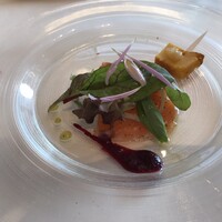 IL PINOLO 梅田 - 前菜　サーモンのカルパッチョ