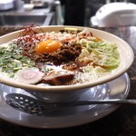 自家製麺 ら～めん かり屋 - 月見 台湾カレーら~めん