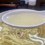 ヌードル＆スパイスカレー 今日の1番 - 絶品のスープ