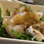 焼きもの家 慶 - 10回くらい撮り直してなんとか。実際にはもっとほんのりした赤みがある