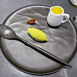 Japanese Soba Noodles 蔦 - デザートはアボカドのジェラート