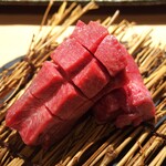 タンとレモンサワー焼肉じゅうたん - 厚切り牛タン