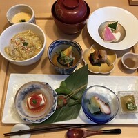 豆富料理と吟醸せいろ蒸し 八かく庵 大阪ステーションシティ店 - 