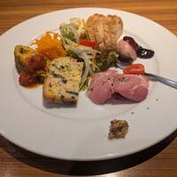 ドラード - 前菜でこのボリューム！