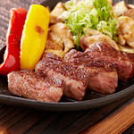 Two-piece set of exquisite Kuroge Wagyu beef and Tajima chicken