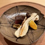 日本料理 新茶家 - 焼き松茸とミカン