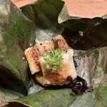 日本料理 新茶家 - アナゴ、皮パリでむっちり