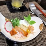 創作四川料理 廣明 - 色違いの器