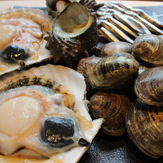 朝一番仕入れ！新鮮な魚貝類！
