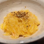登喜和鮨 - 佐渡で取れた毛蟹の蟹玉丼。丼で食べたくなる美味さです。