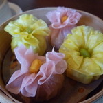 26622542 - 沖縄気分満開♪「花シュウマイ（600円）」　良い思い出になりました