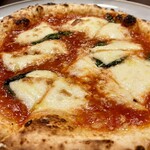 OSTERIA UNO - マルゲリータ