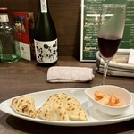 OSTERIA UNO - 前菜　フォカッチャ　海老のマリネ