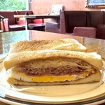 コンパル 御器所店 - 絶品ハムエッグトースト❤️（厚みがスゴイ❣️）