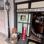 HIGHBURY THE CAVE OF BEER - 