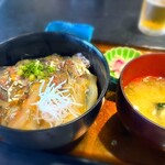 木村屋 - 料理写真:アジイカ丼　アジ、美味っ！