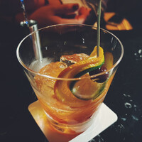 DINING & BAR TABLE 9 TOKYO - 