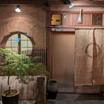 割烹　梅津 - お店の前に着きました