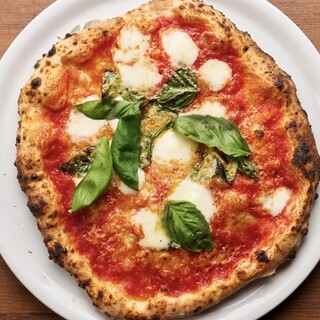 17種類以上の本格的なナポリPIZZA！
