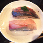 小笹寿し - アジとシマアジの握り