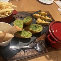 RED ROOM rooftop & grill - 